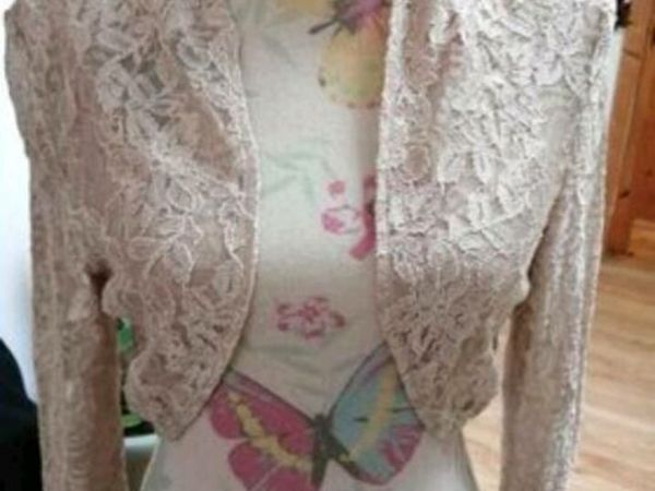 Jessica Howard cream balero lace Jacket