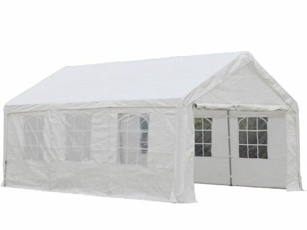 Party tent marquee