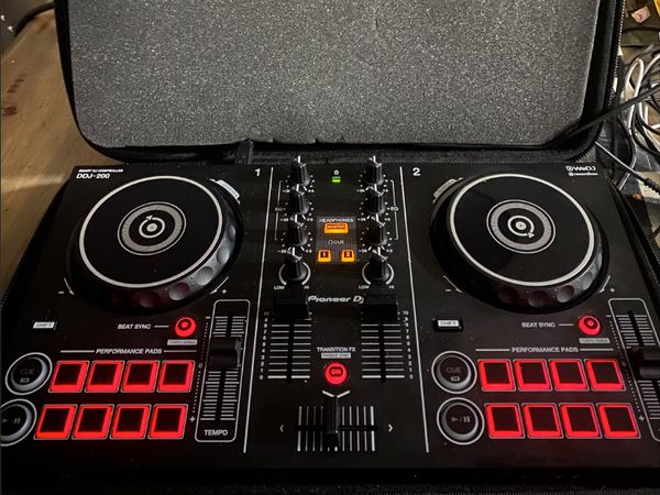 Pioneer DDJ 200 with shell / SWAP for turntable