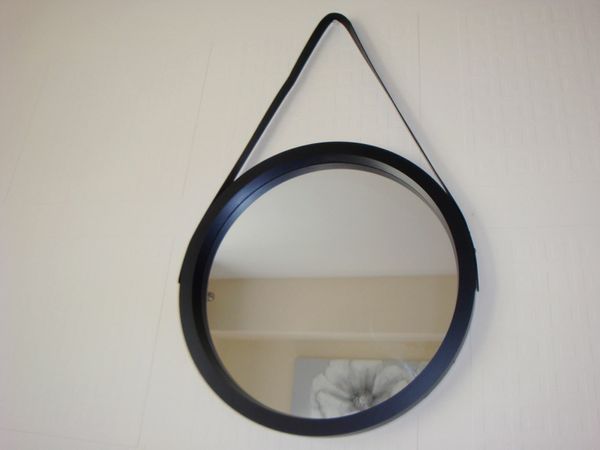 Wall round mirror black frame with strap 40cm