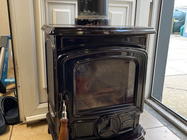 Stanley Oisin Enamel bronze stove