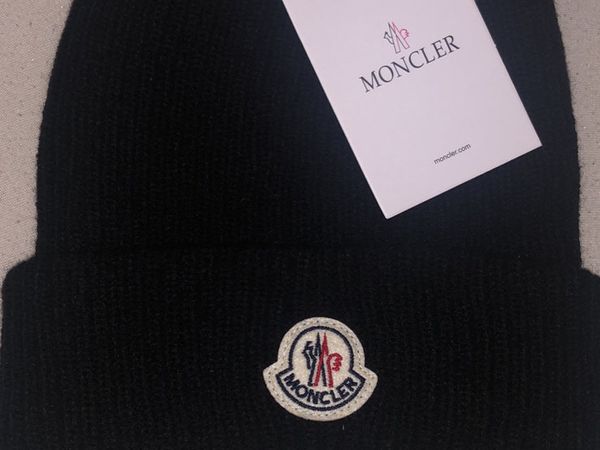 Moncler Hats brand new