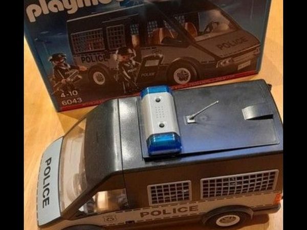 Playmobil police van