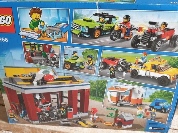 Lego city garage 60258