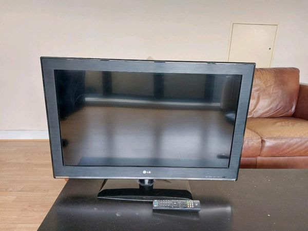 TV 32 inches LG