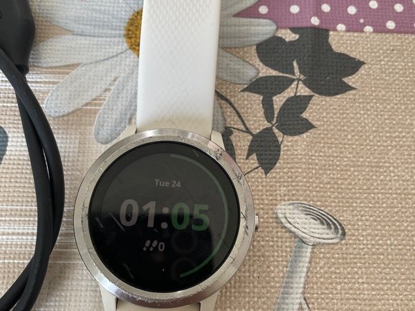 Garmin vivoactive smart watch