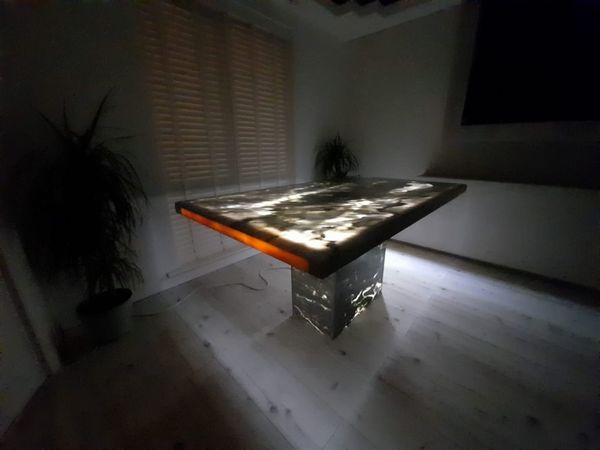 New Rare Onyx Marble Dinng Table