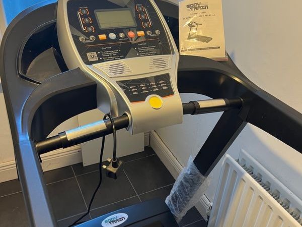 Treadmill - Powertech T900