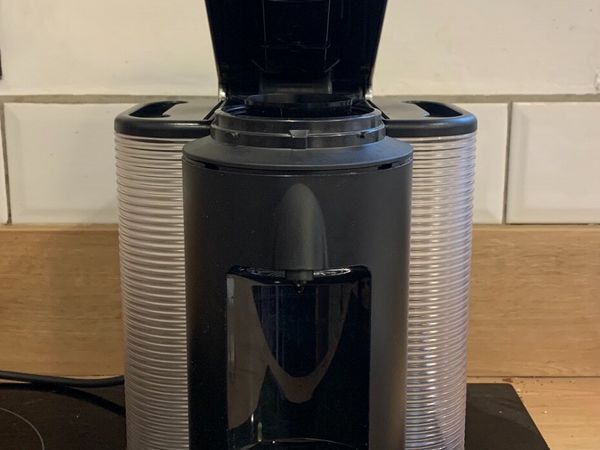 Nespresso Virtuo Coffee Machine