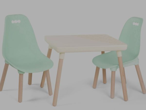 Battat Table & Chairs(2) Set