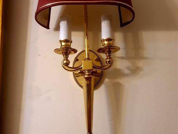 Brass wall lights & chandelier