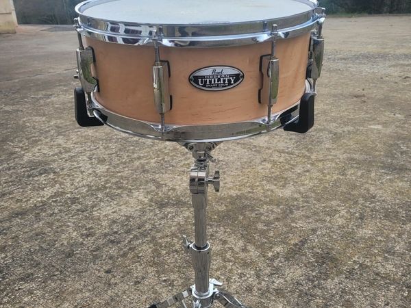 Pearl Modern Utility snare drum