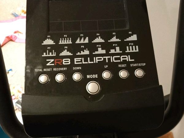 Elliptical cross trainer Reebok ZR8