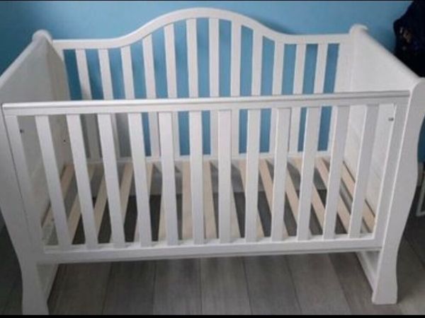 sleigh White baby bed frame / + mattress