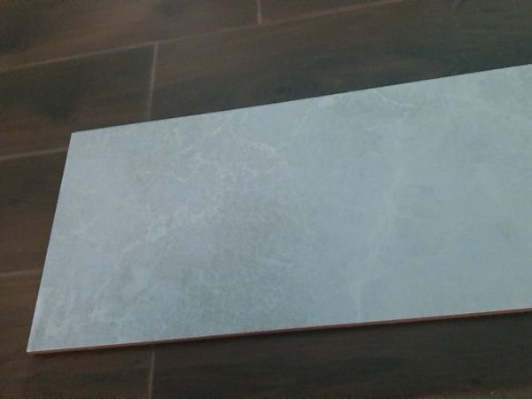 Floor /wall tiles
