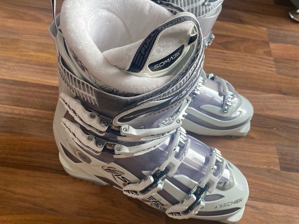 Fischer Ski boots