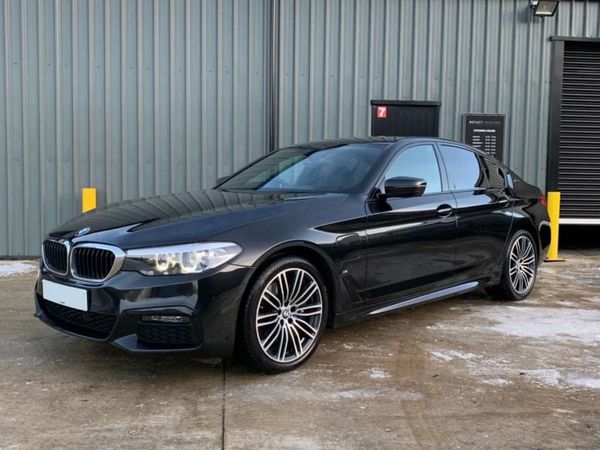 BMW 5-Series Saloon, Petrol Hybrid, 2018, Black