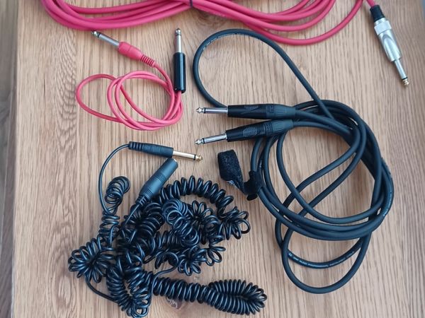 Guitar 🎸  cables jack plugs:assorted ;