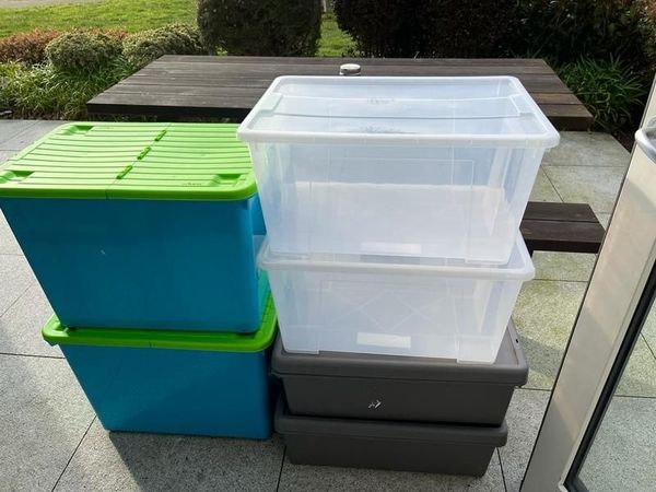 Plastic solid containers Storage