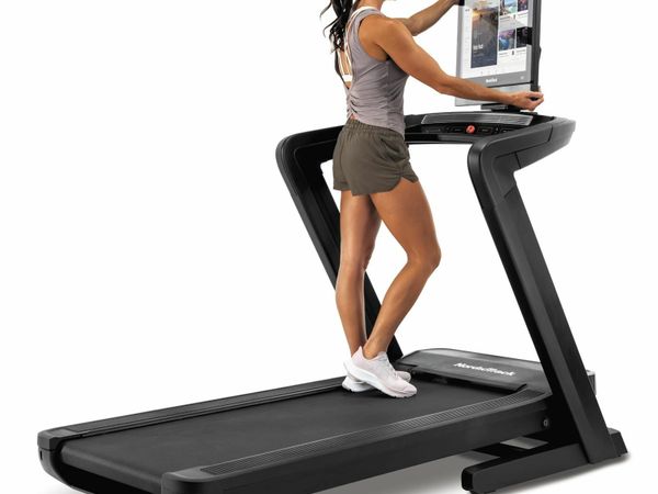 Nordictrack C2950 Treadmill New Model -In stock Free Delivery