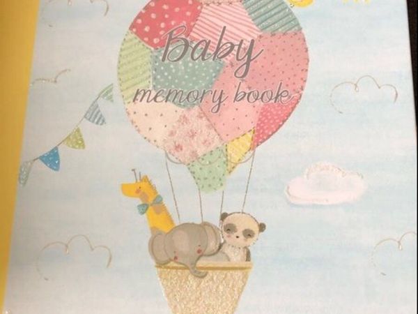 Baby’s record book €5
