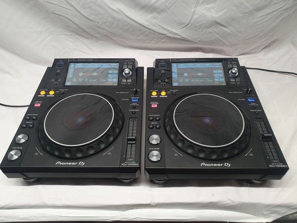 PIONEER XDJ 1000 MK2 (PAIR) IN Good condition with
