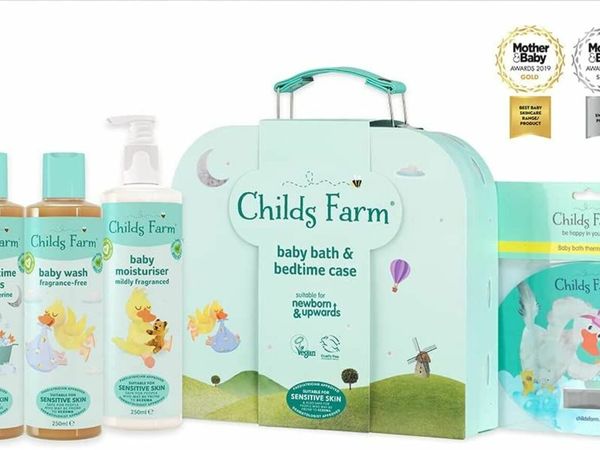 Childs Farm | Baby Bedtime Suitcase Gift Set 850ml | Baby Wash