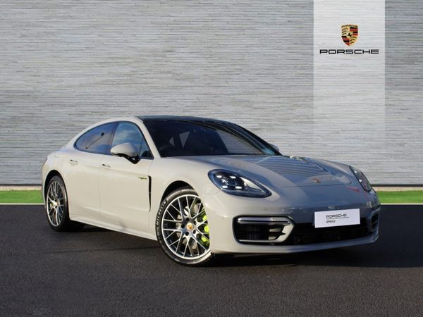 Porsche Panamera 4 E-hybrid 462PS  demo - Reserve