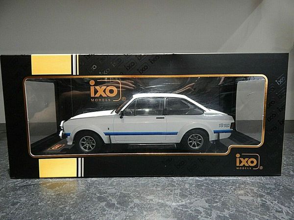 Ford Escort mk2 RS 1800 1/18 New in Box   LAST ONE