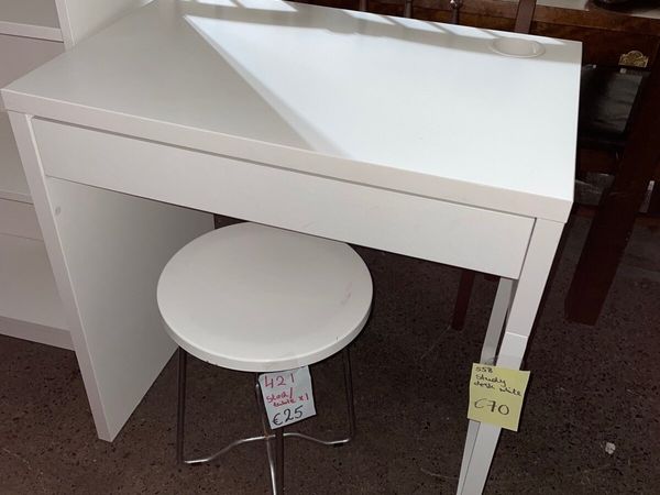 White study desk + stool