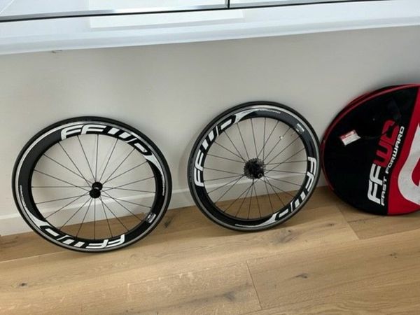Fast Fwd Carbon Clinchers (with aluminium rims)