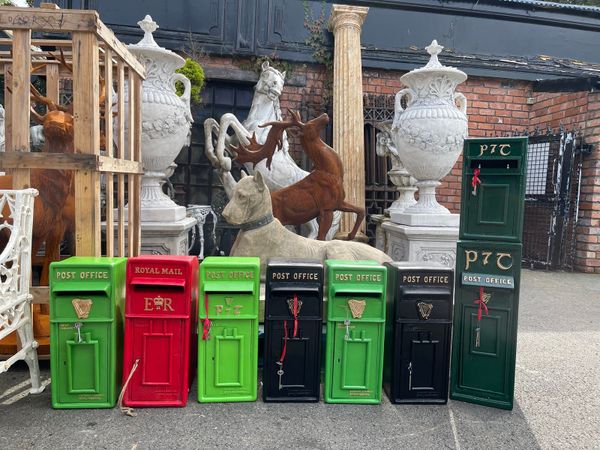 Post box building into wall