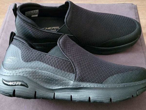 New Skechers Arch Fit Slip-on shoes