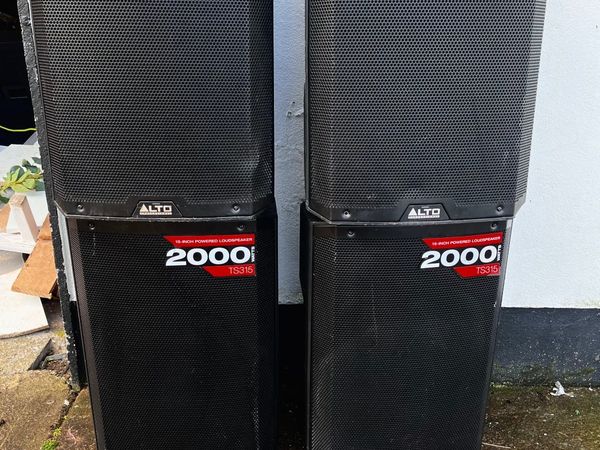 DJ / Band Gear 2  Alto Speakers  ts315 2000 watts