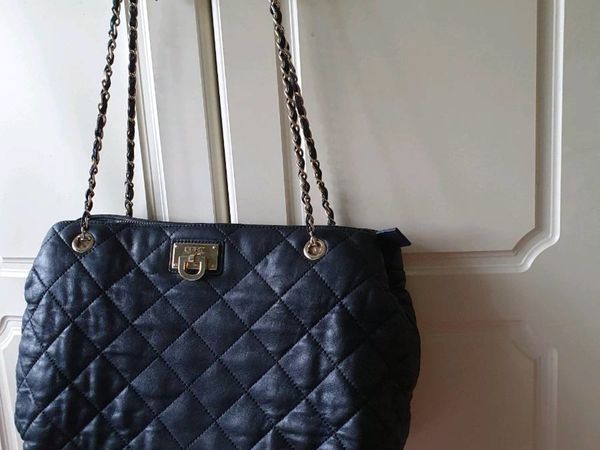 DKNY Leather Quilted Chain Bag / Gorgeous