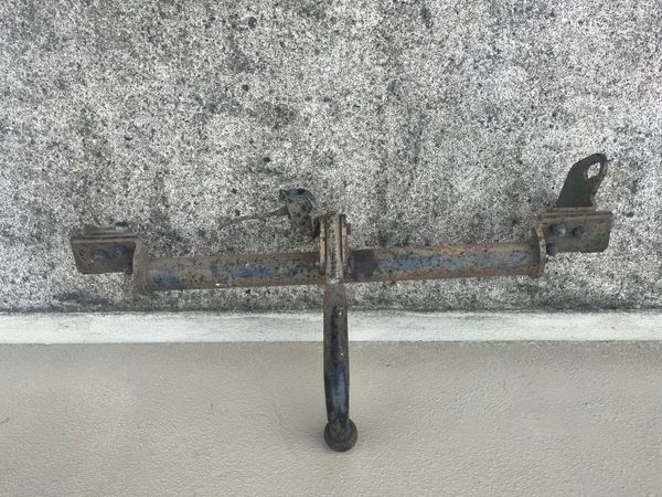 Corolla , avensis tow bar for sale