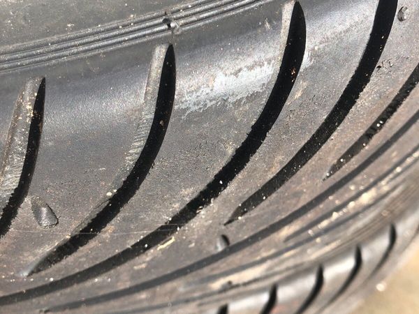 Dunlop wet tyres