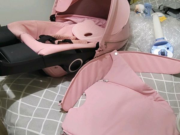 Stokke xplory hotsell v6 lotus pink