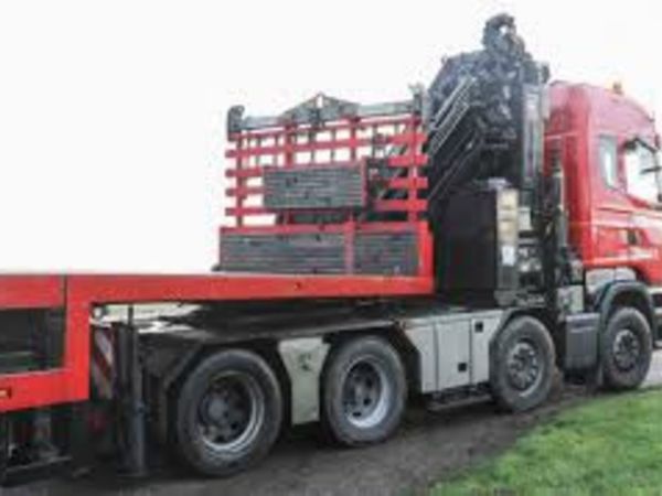 Looking for a 50 to 100 ton crane truck