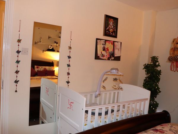 Baby Cot with Auxiliaries