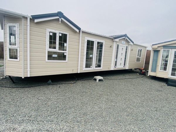 42-13 2 bed deluxe Park homes At Tps caravans