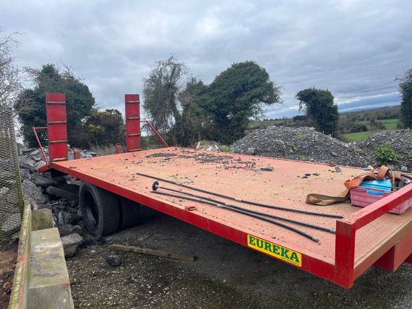 Low loader 7.5 ton as new