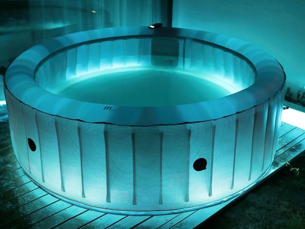 Free Delivery - Mspa 138 jet 6 Person Hot Tub