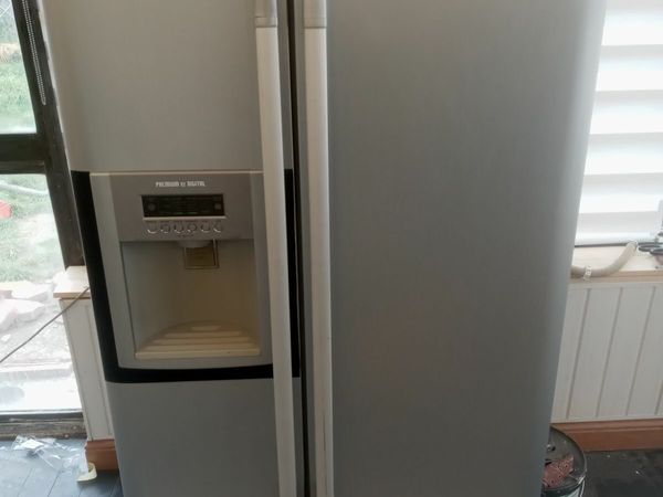 LG American style fridge freezer
