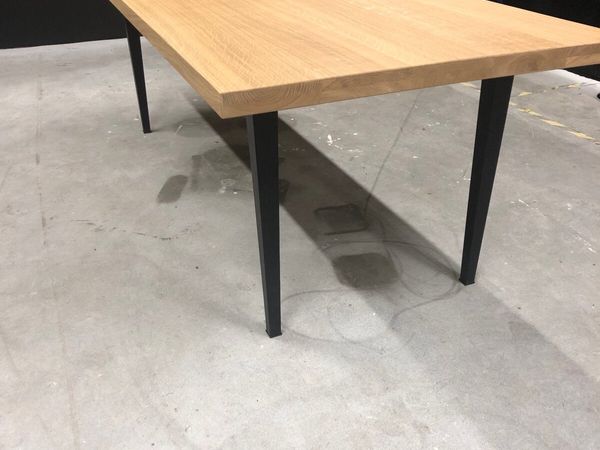 Solid Oak Dining Tables