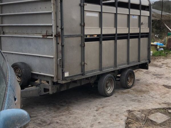 Ifor William 12ft cattle trailer with sheep decks
