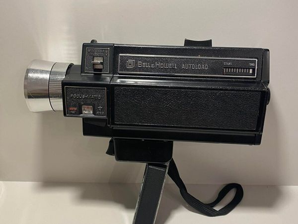 Rare vintage Bell and Howell autoload model 493