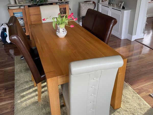 Solid oak kitchen table & 4 chairs/dining set for sale in Down for €350