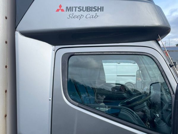 Mitsubishi sleeper cab Automatic Gearbox