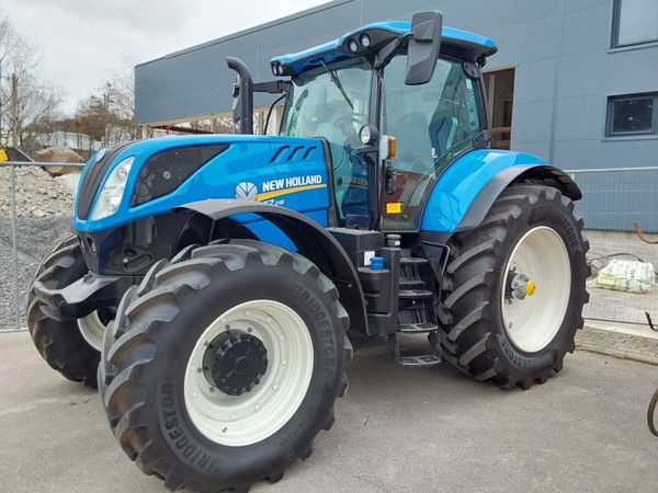 New Holland T7.245.